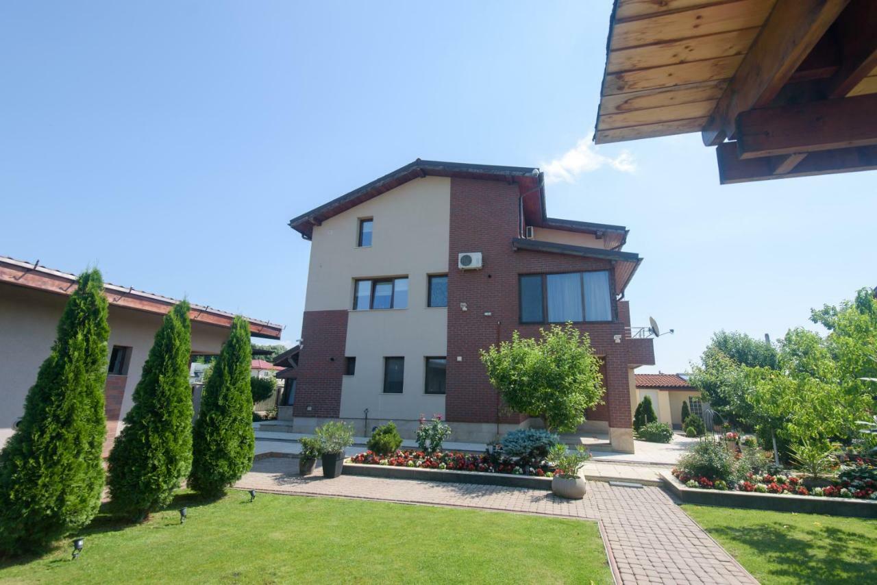 Vila Ramona Otopeni Exterior foto